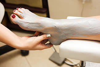 Body Wrap with Mud & Seaweed Spa Service in Charleston, SC
